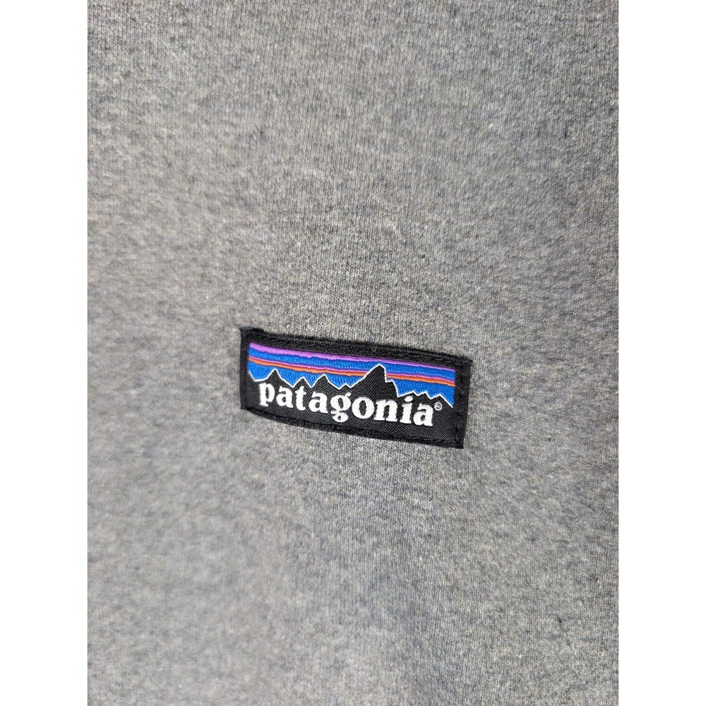 Patagonia Men's Medium Gray Crewneck Sweatshirt Logo Pullover STY39543 FA19 - Picture 7 of 14